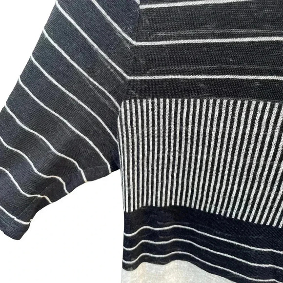 Vince Linen Colorblock Top - Picture 4 of 7